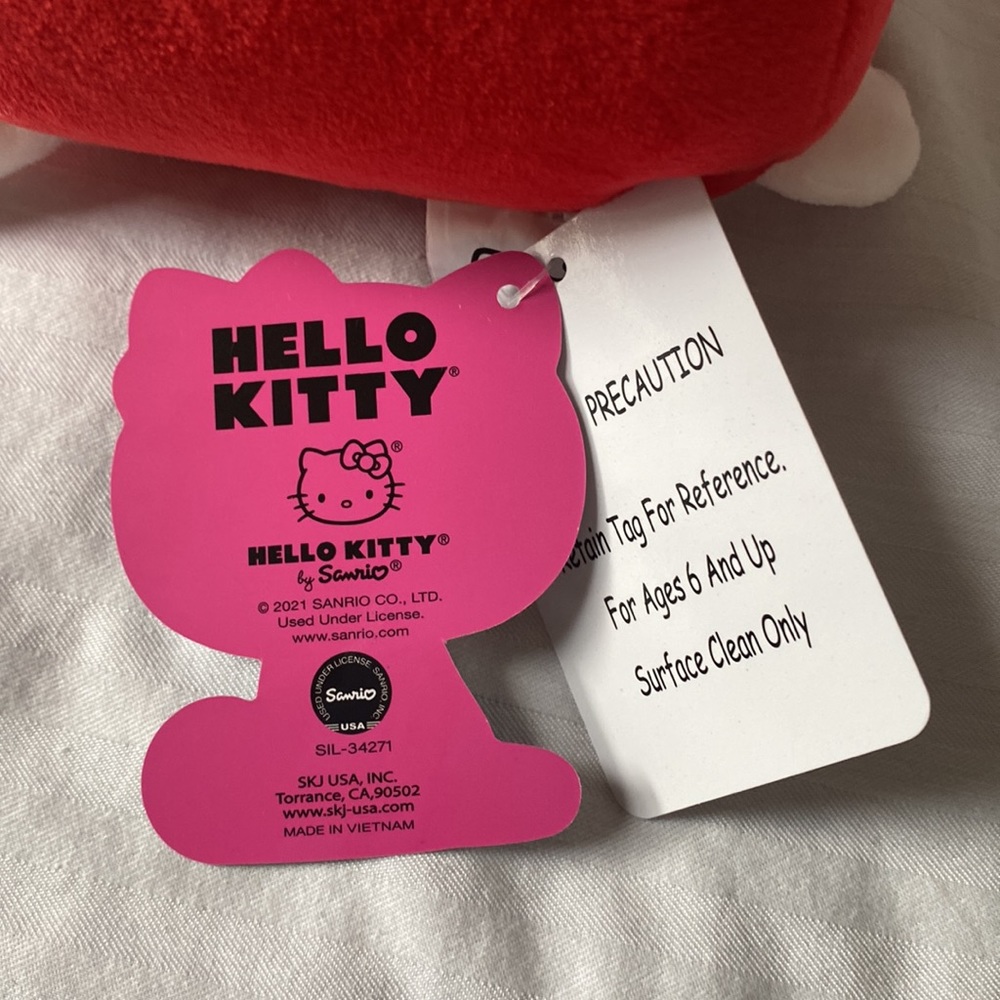 Hello Kitty Plush - Picture 4 of 4